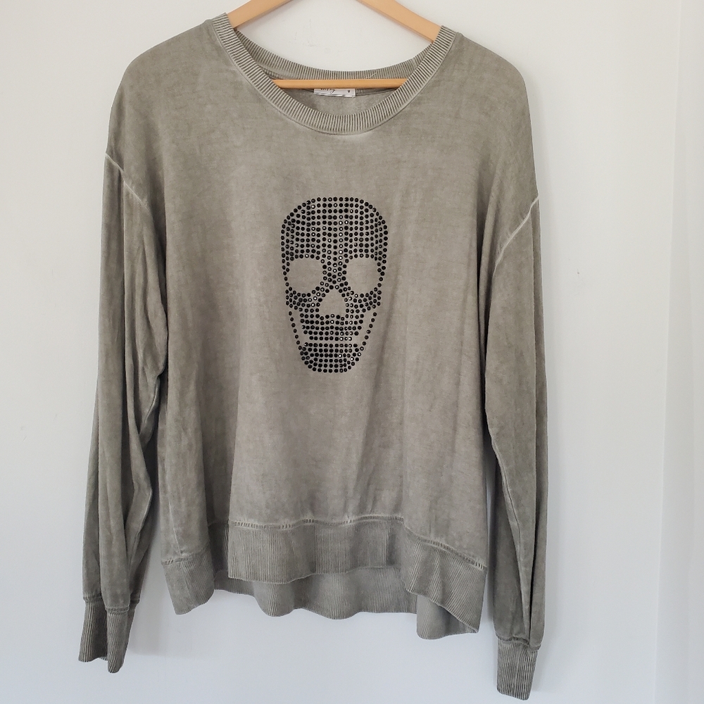BRITAY Sz M Moss Green Relaxed Fit Sweatshirt Black Gem Skull Goth Grunge EUC - Picture 3 of 11